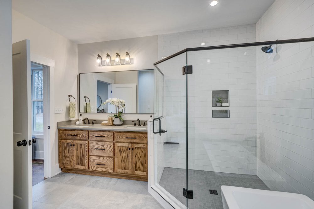 1801 Milton Road shower
