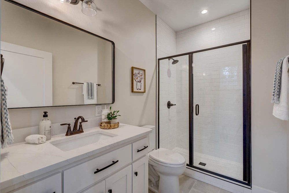 1801 Milton Road small bathroom
