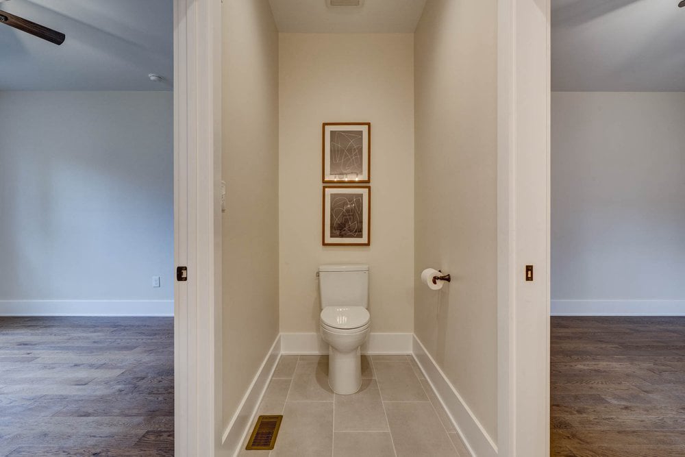 1801 Milton Road  3rd  bathroom toilet 