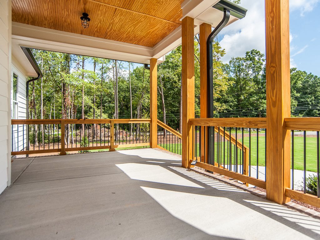 1619 Milton Road porch 4