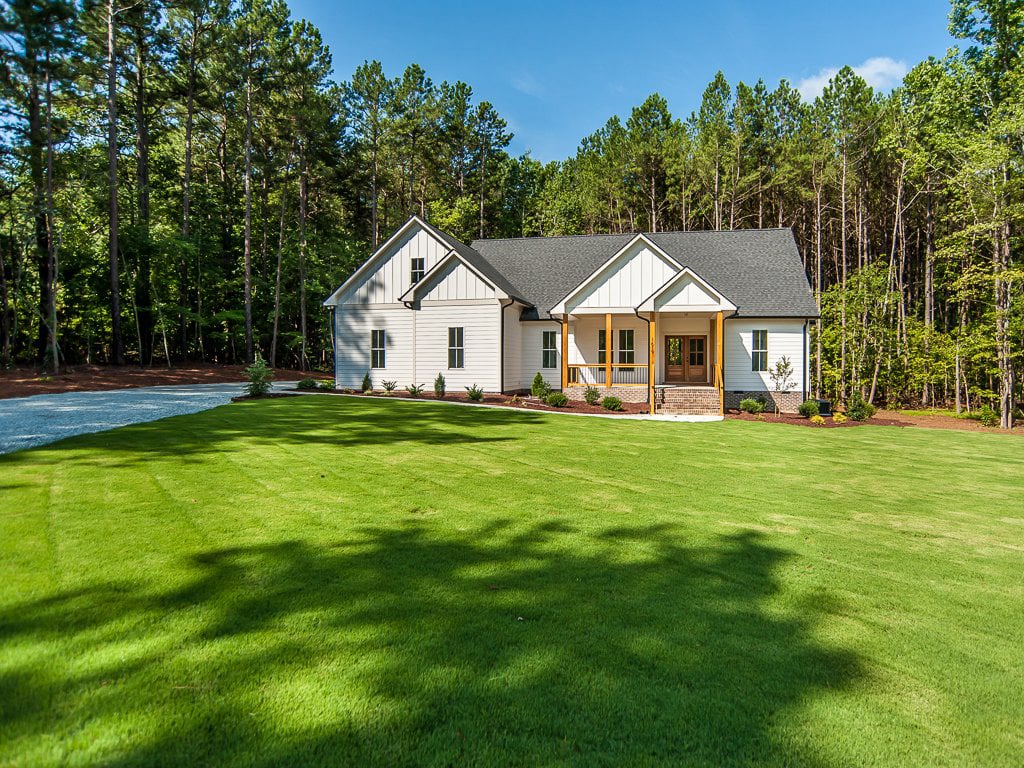 1619 Milton Road front yard 2