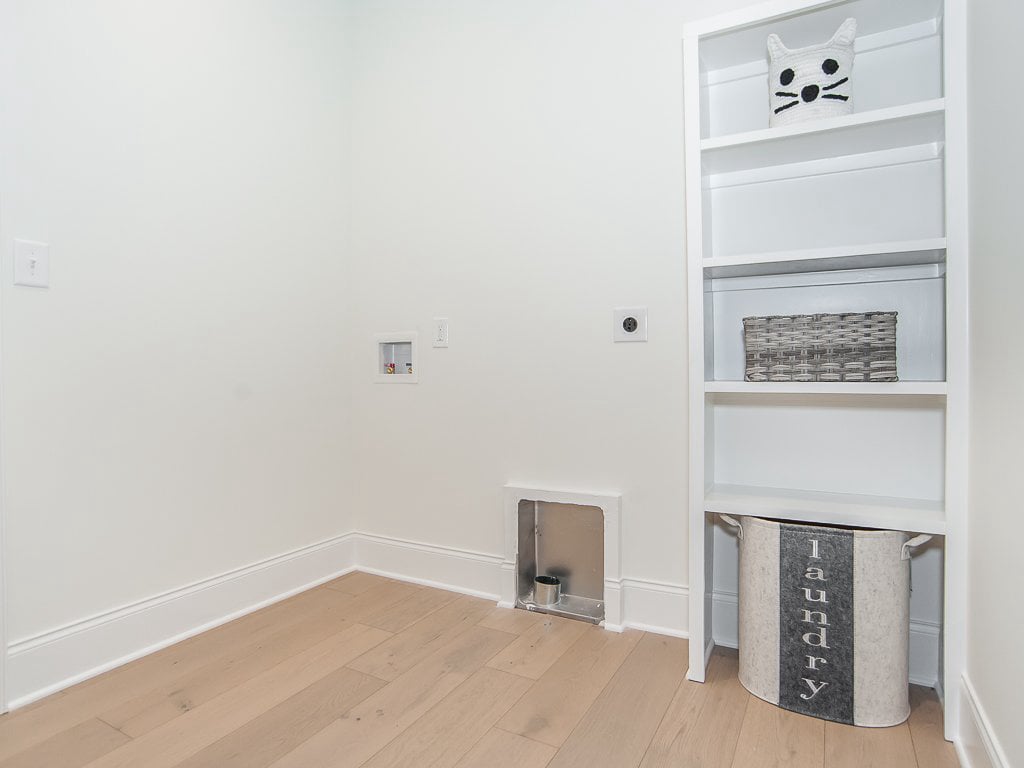 1619 Milton Road closet