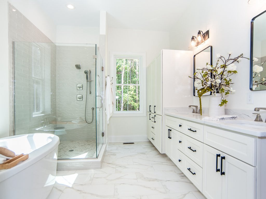 1619 Milton Road main bath