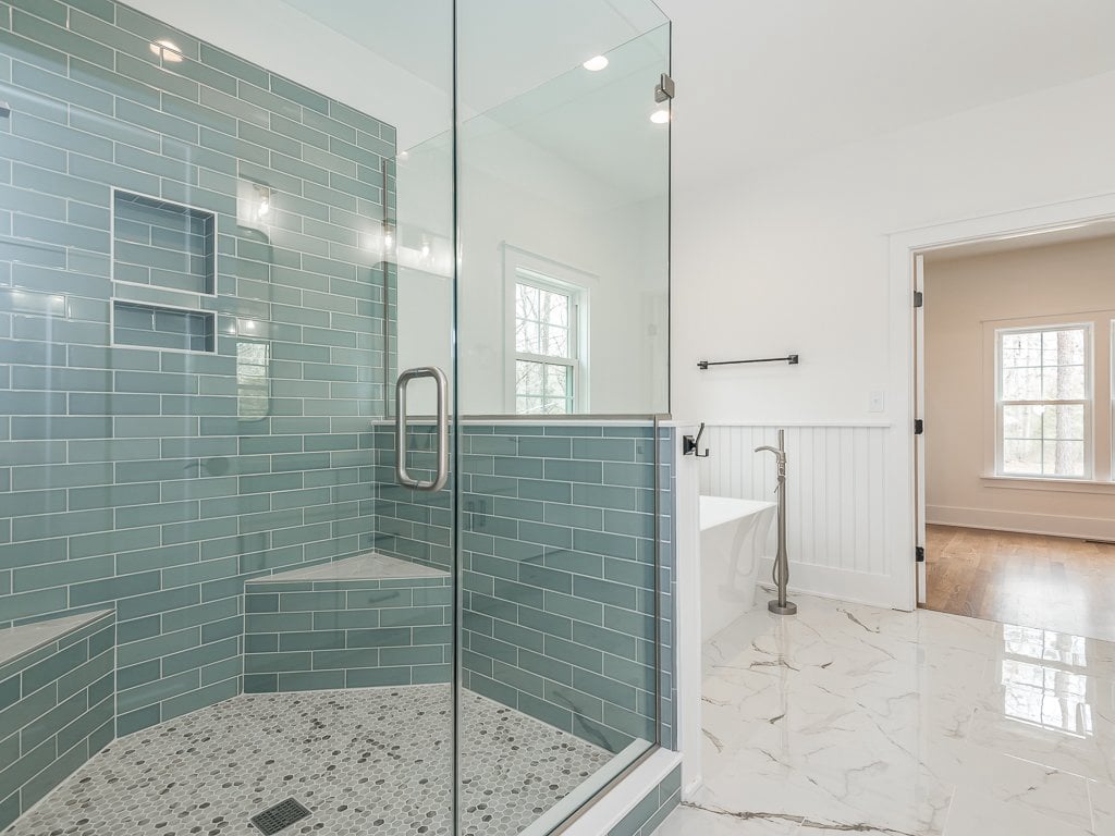 1703 Milton Road main bathroom shower